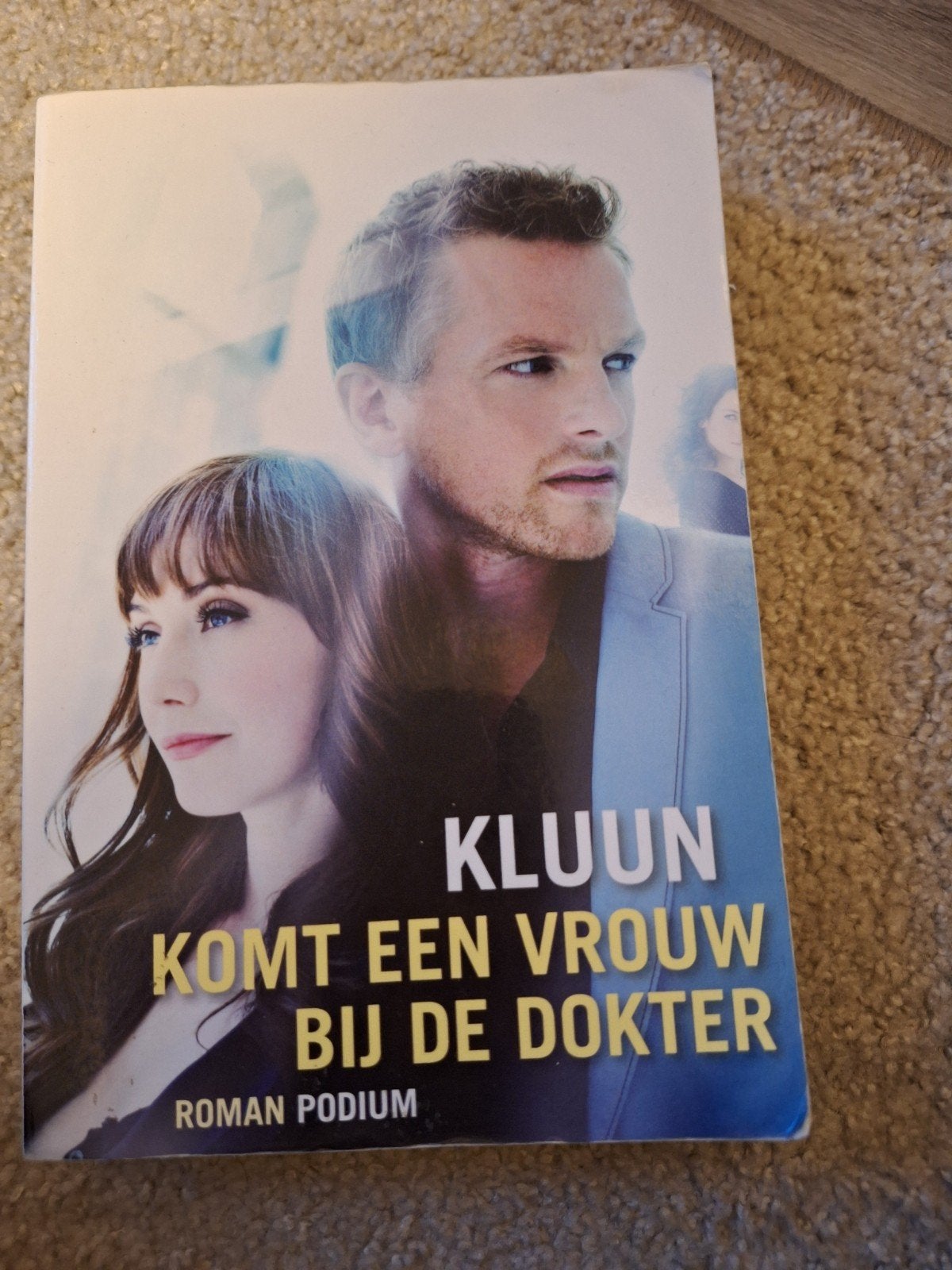 Kluun - Komt een vrouw bij de dokter (Boek), Ophalen of Verzenden, Gelezen, Kluun, Nederland