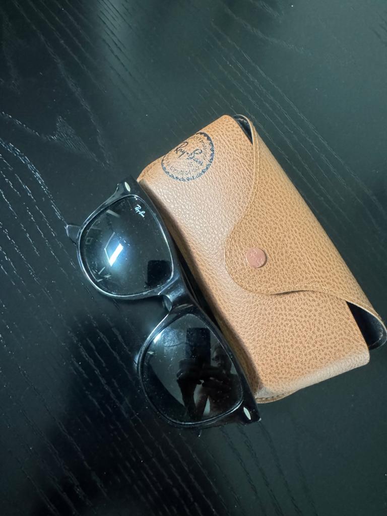 Ray-Ban Wayfarer Zonnebril RB2140 Zwart, Gebruikt, Zonnebril, Zwart, Ophalen of Verzenden