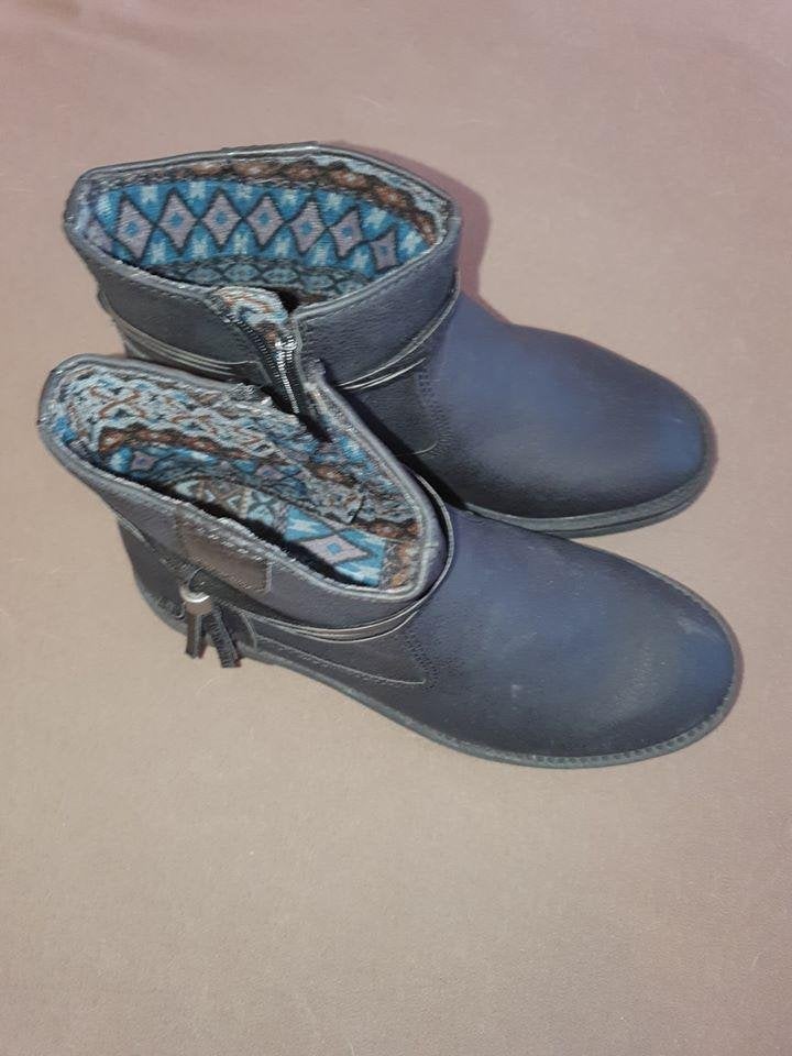 Zwarte kinderlaarzen met bontvoering maat 32, Jongen of Meisje, Ophalen of Verzenden, Onbekend, Laarzen