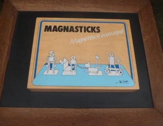 Magnasticks bouwdoos kist met magneten en metalen onderdelen, Antiek en Kunst, Antiek | Speelgoed, Ophalen of Verzenden