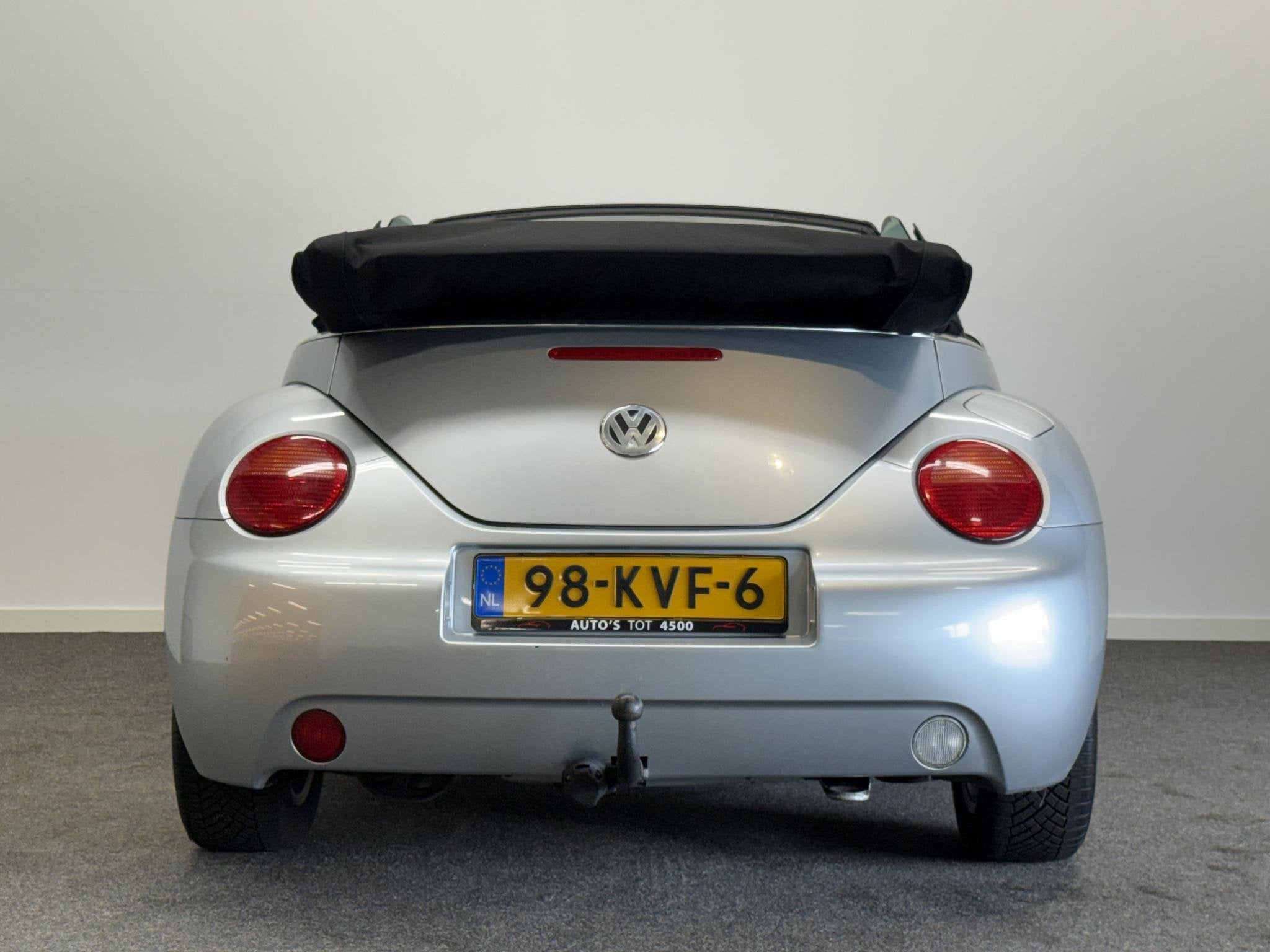 Volkswagen New Beetle Cabriolet 1.6 Highline leder! trekhaak, Stof, Gebruikt, 4 cilinders, Cabriolet