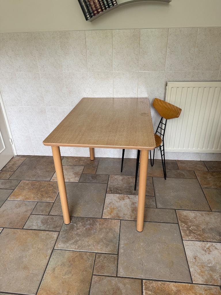 Kleine keukentafel met stoel, Ophalen, Gebruikt