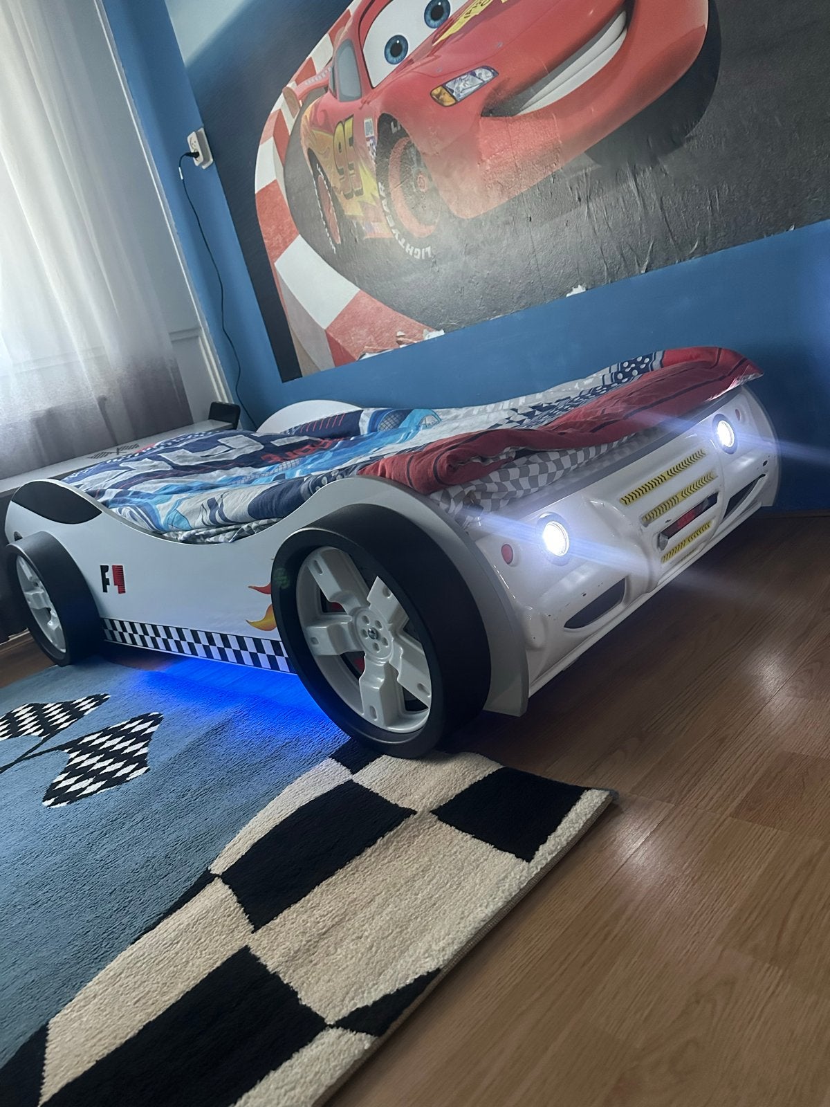 Raceauto Kinderkamer Set: Bed, Bureau, Nachtkastje, Kledingk, Ophalen of Verzenden, Gebruikt, Jongetje