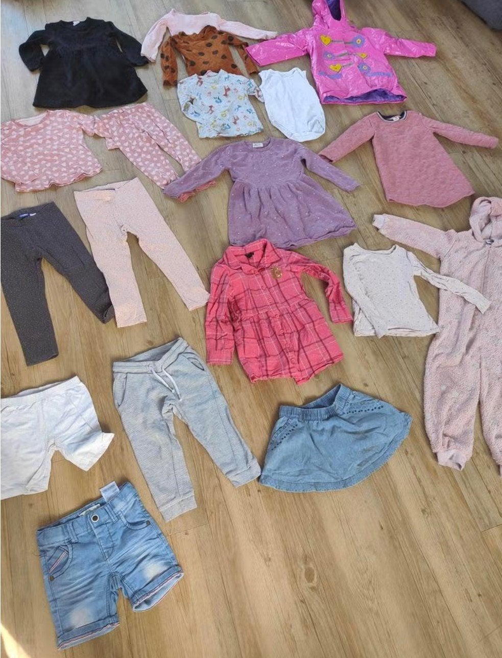 20-delig kledingpakket meisje maat 98 104 regenjas onesie, Kinderen en Baby's, Kinderkleding | Maat 98, Ophalen of Verzenden, Gebruikt