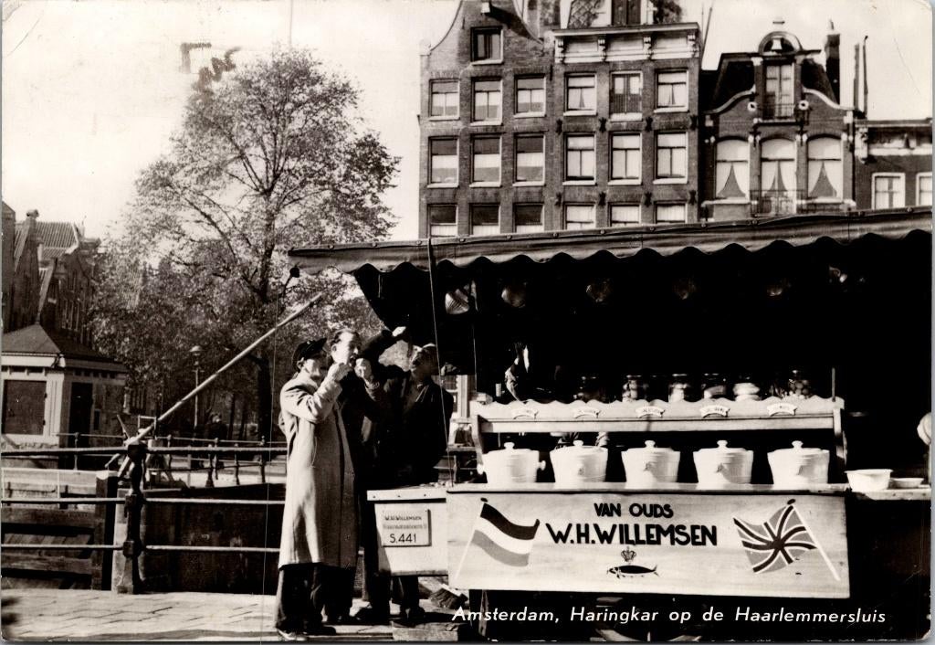 Haringkar op de Haarlemmersluis - Amsterdam (1965), Verzamelen, Verzenden, 1960 tot 1980, Gelopen, Noord-Holland