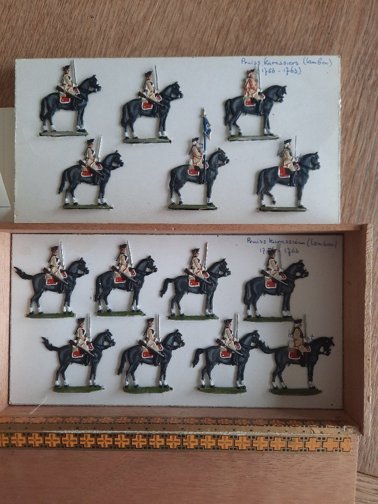 Tinnen platte soldaatjes.1756-1763 Pruissen. Handgeschilderd, Verzamelen, Militaria | Algemeen, Ophalen of Verzenden, Landmacht