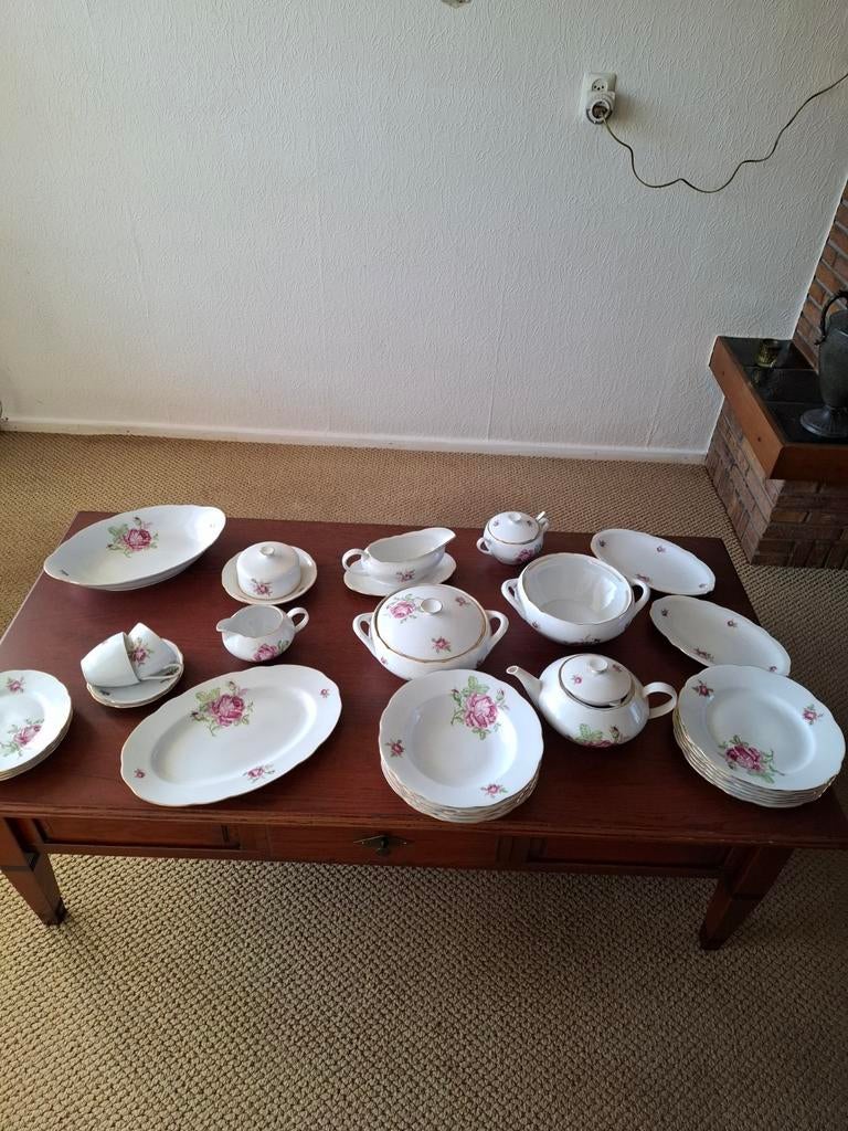 Antiek servies rond 1964 Czechoslovakia, Antiek en Kunst, Ophalen