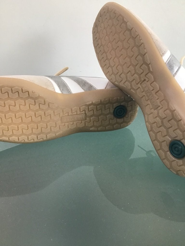 Hartjes | Nieuwe witte sneakers 36.5 | Gratis verzenden, Verzenden, Wit, Nieuw, Sneakers of Gympen
