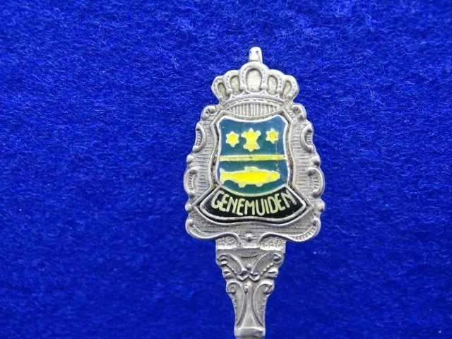 Lepeltje: Genemuiden, Verzenden