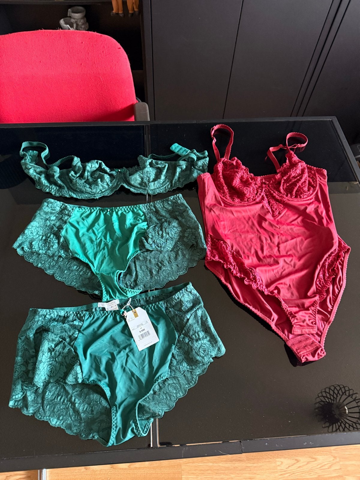 Groene kanten BH en slip set, maat 85B, Ophalen, Groen, Setje