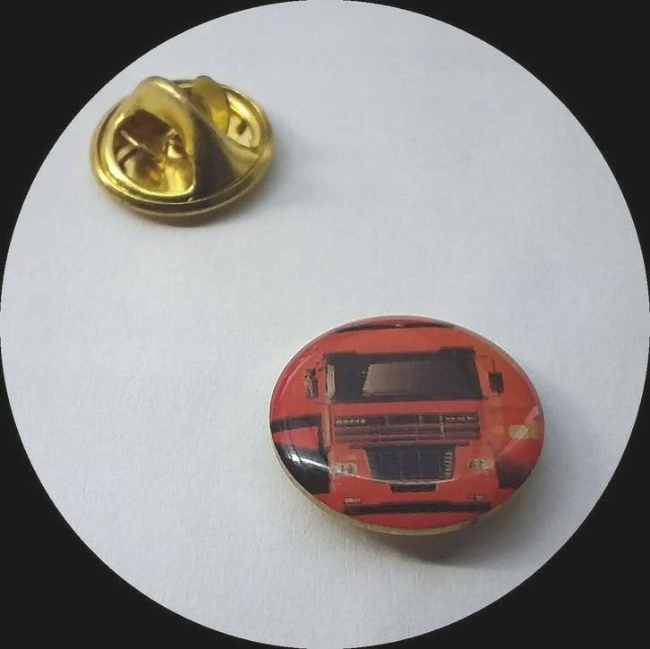 DAF XF truck pin, Verzamelen, Speldjes, Pins en Buttons, Ophalen of Verzenden, Zo goed als nieuw, Transport, Speldje of Pin