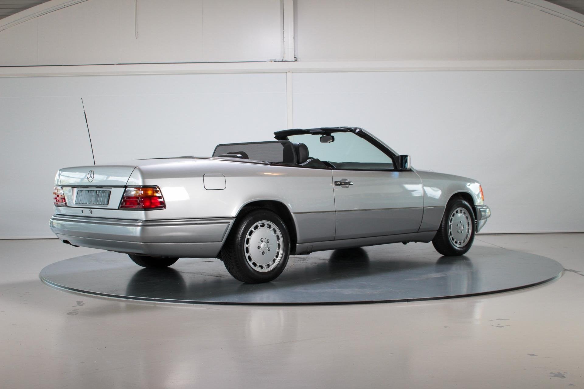 1994 Mercedes-Benz W124 E200 Cabriolet | 3 Eigenaren, foto 7