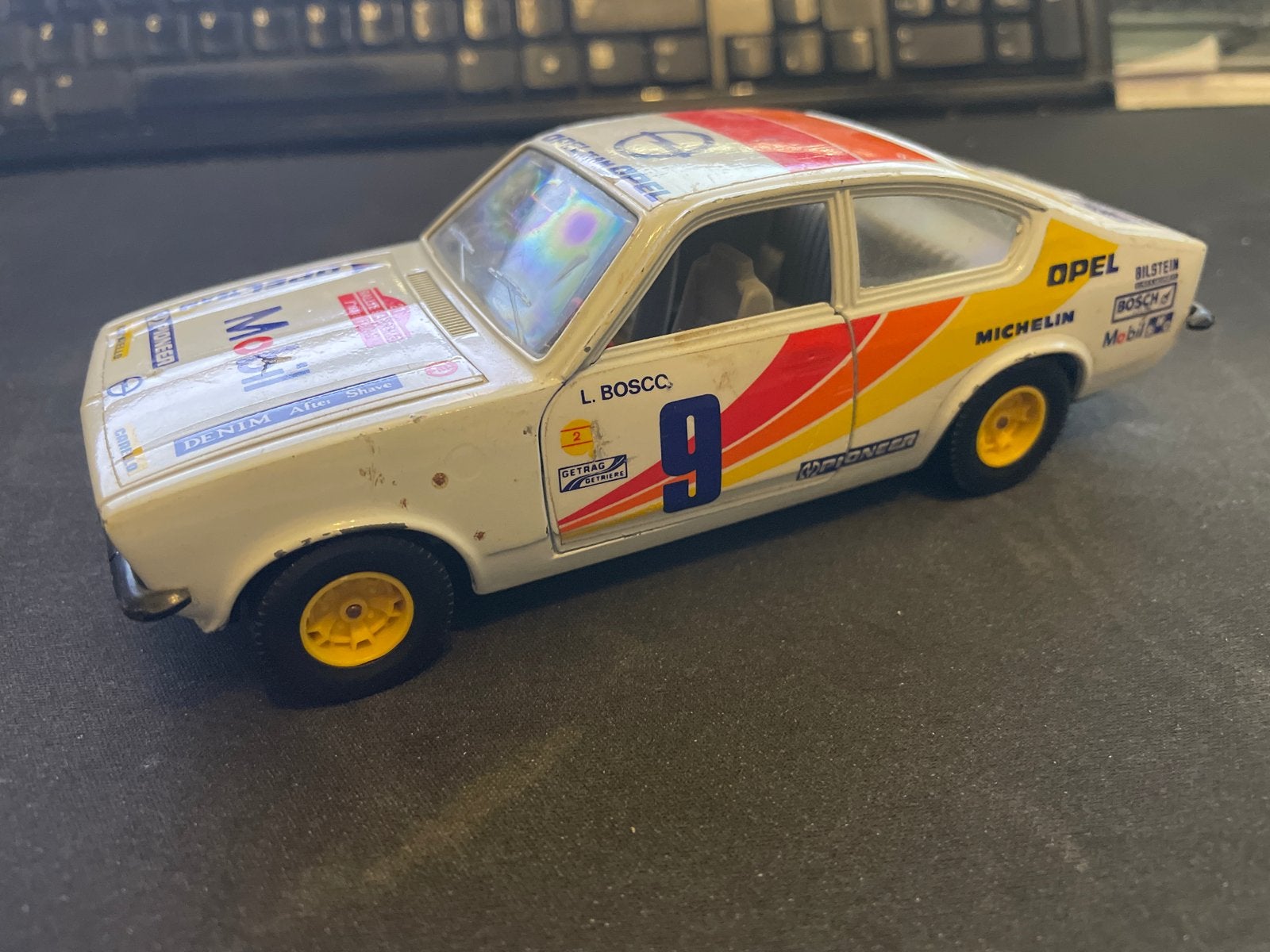 Bburago Opel Kadett Coupé Rally - Mist koplamp, Ophalen of Verzenden, Gebruikt, Auto