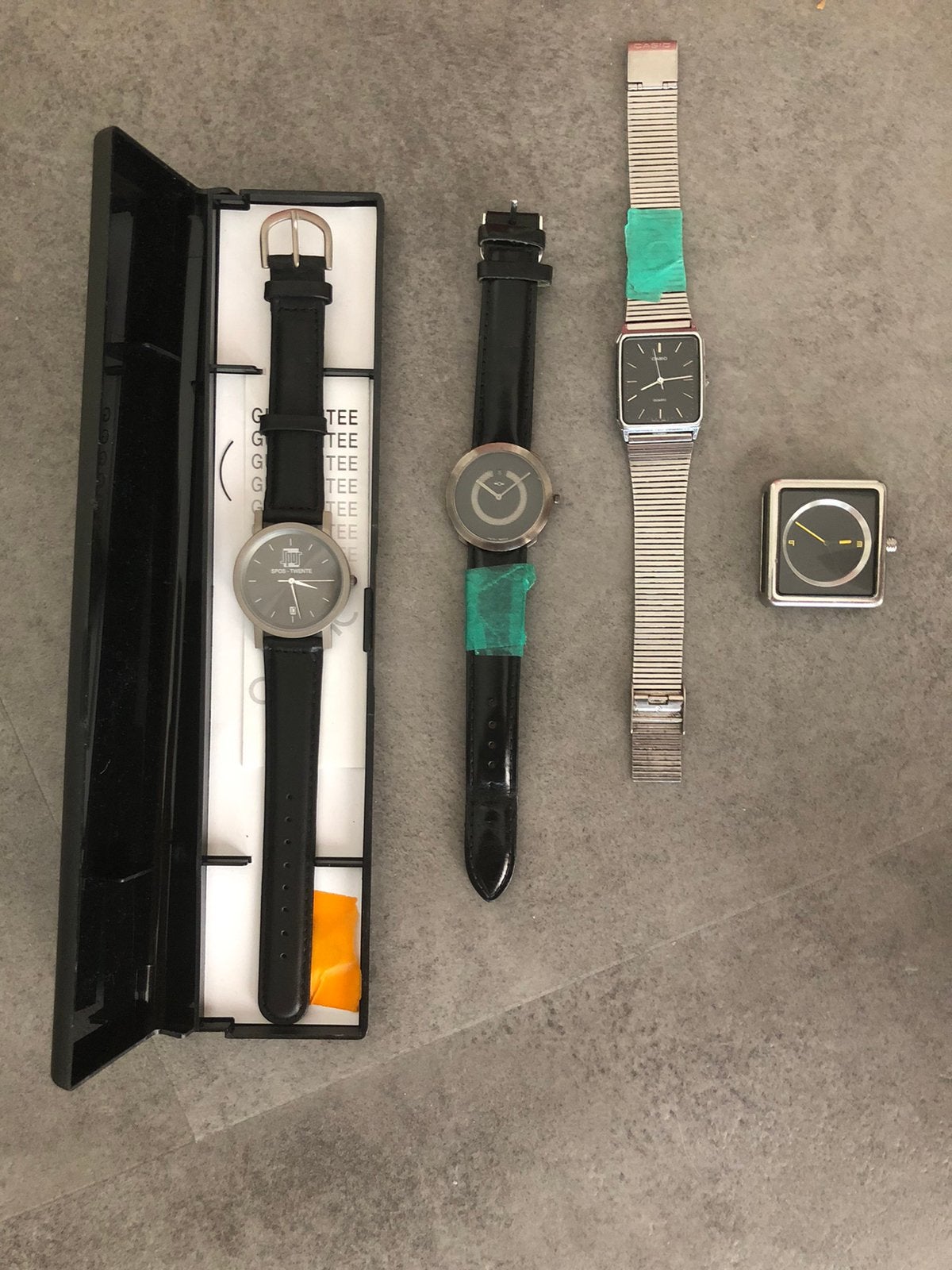 4 horloges, Overige materialen, Gebruikt, Polshorloge, Overige materialen