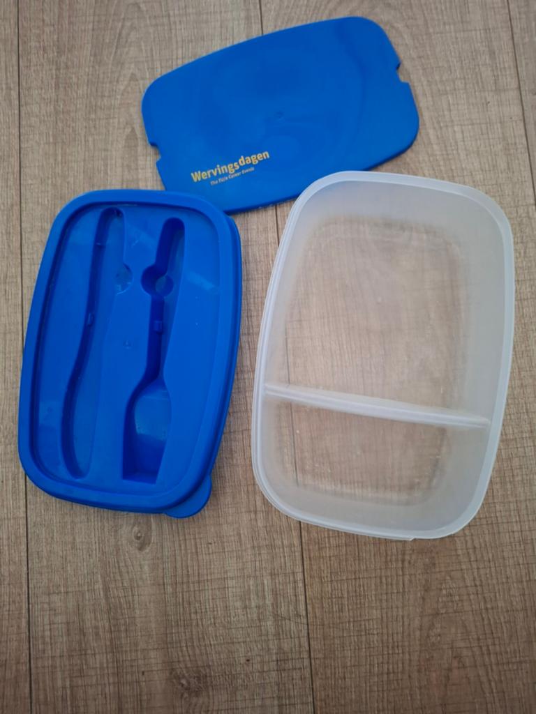 Lunchbox met bestek en twee compartimenten, Ophalen of Verzenden, Gebruikt, Blauw, Bus of Trommel