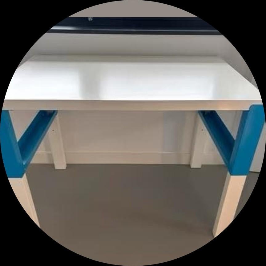 Ikea bureau inclusief bureau stoel en laptophouder., Ophalen of Verzenden, Gebruikt, 70 tot 120 cm