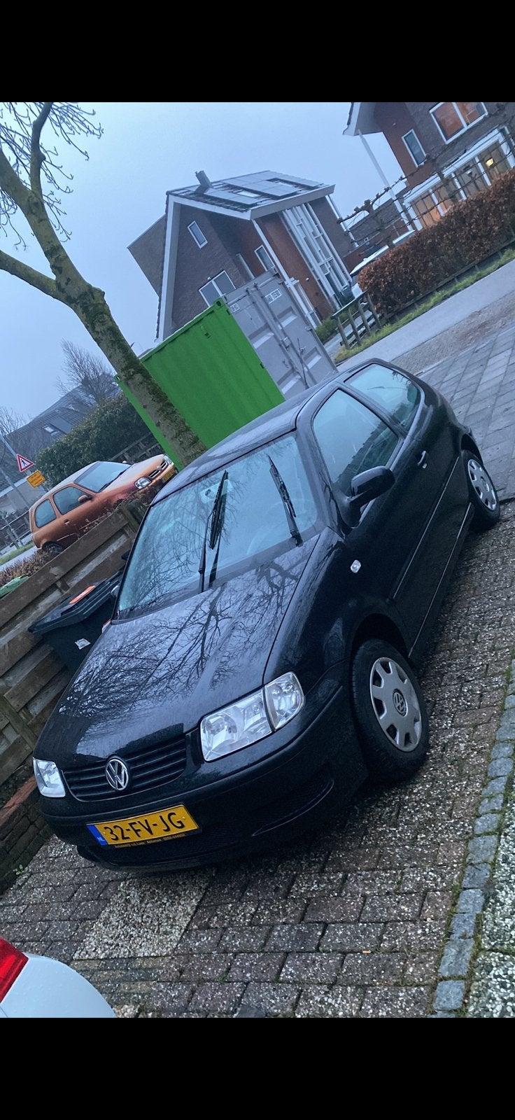 Volkswagen Polo 1.4 44KW 2000 Zwart, Auto's, Voorwielaandrijving, 450 kg, 31 €/maand, 4 cilinders
