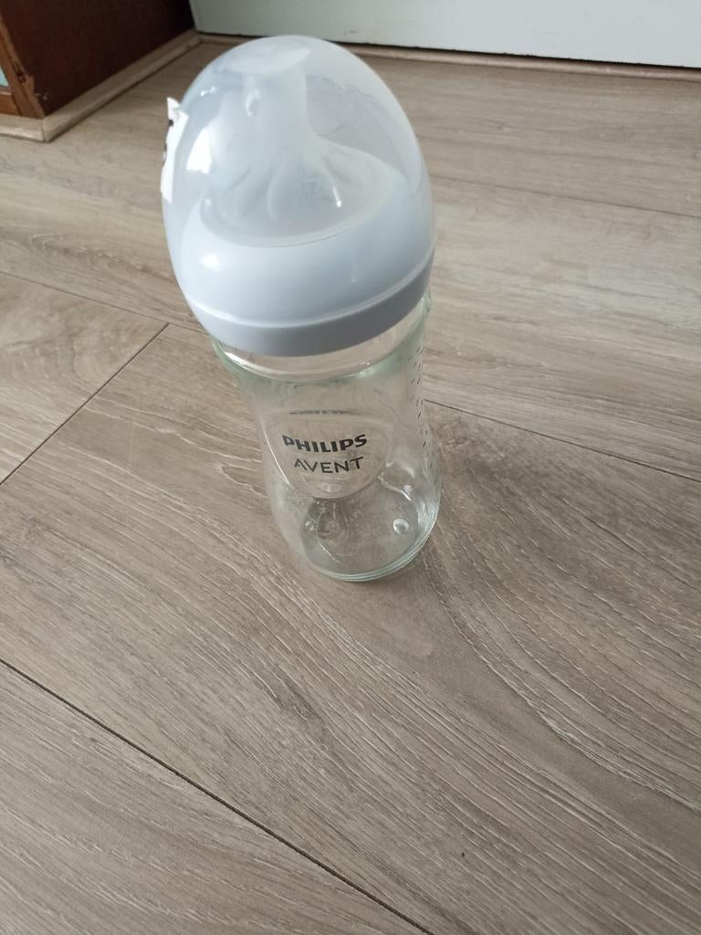 Philips Avent Babyfles - Zo goed als nieuw, Kinderen en Baby's, Babyvoeding en Toebehoren, Ophalen of Verzenden, Zo goed als nieuw