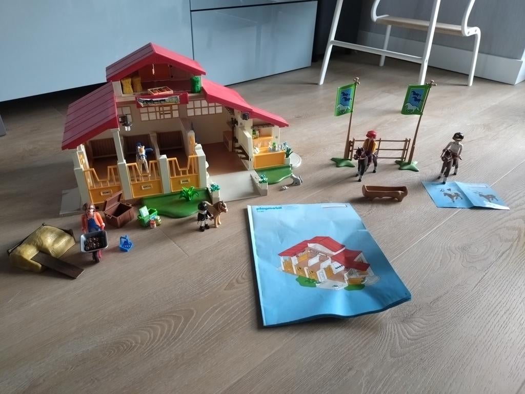 Playmobil manege, Ophalen of Verzenden, Zo goed als nieuw, Complete set