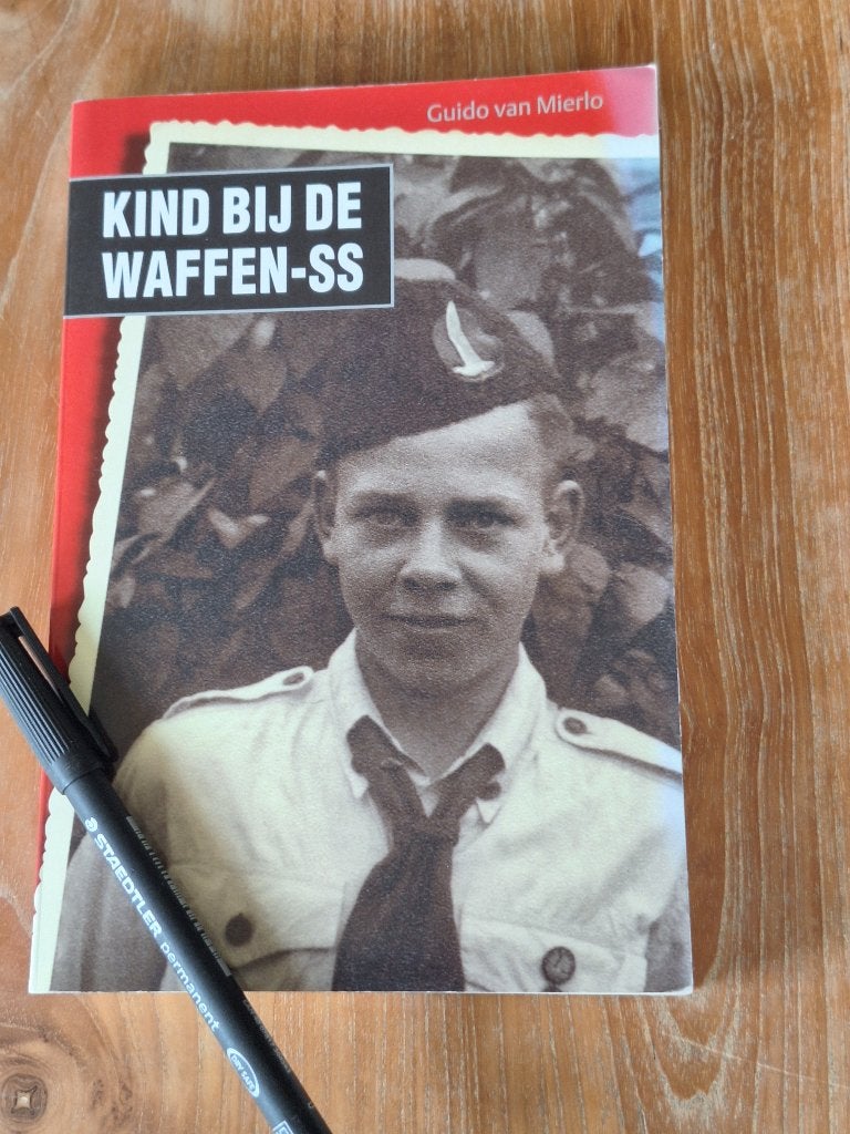 Kind bij de Waffen-SS - Guido van Mierlo, Guido van Mierlo, Ophalen of Verzenden, Overige onderwerpen, Tweede Wereldoorlog