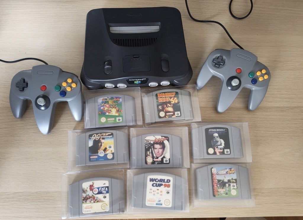 Nintendo 64 Console + HDMI adapt+ 2 contro+ 8 Games and more, Ophalen, Gebruikt, Met 2 controllers, Met games