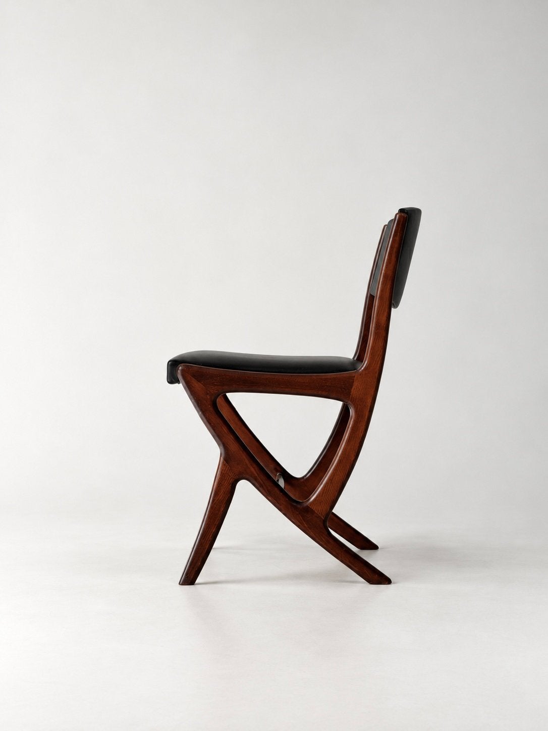 Vintage design mid century houten stoel, Nederland 1980, Ophalen, Zo goed als nieuw, Zwart