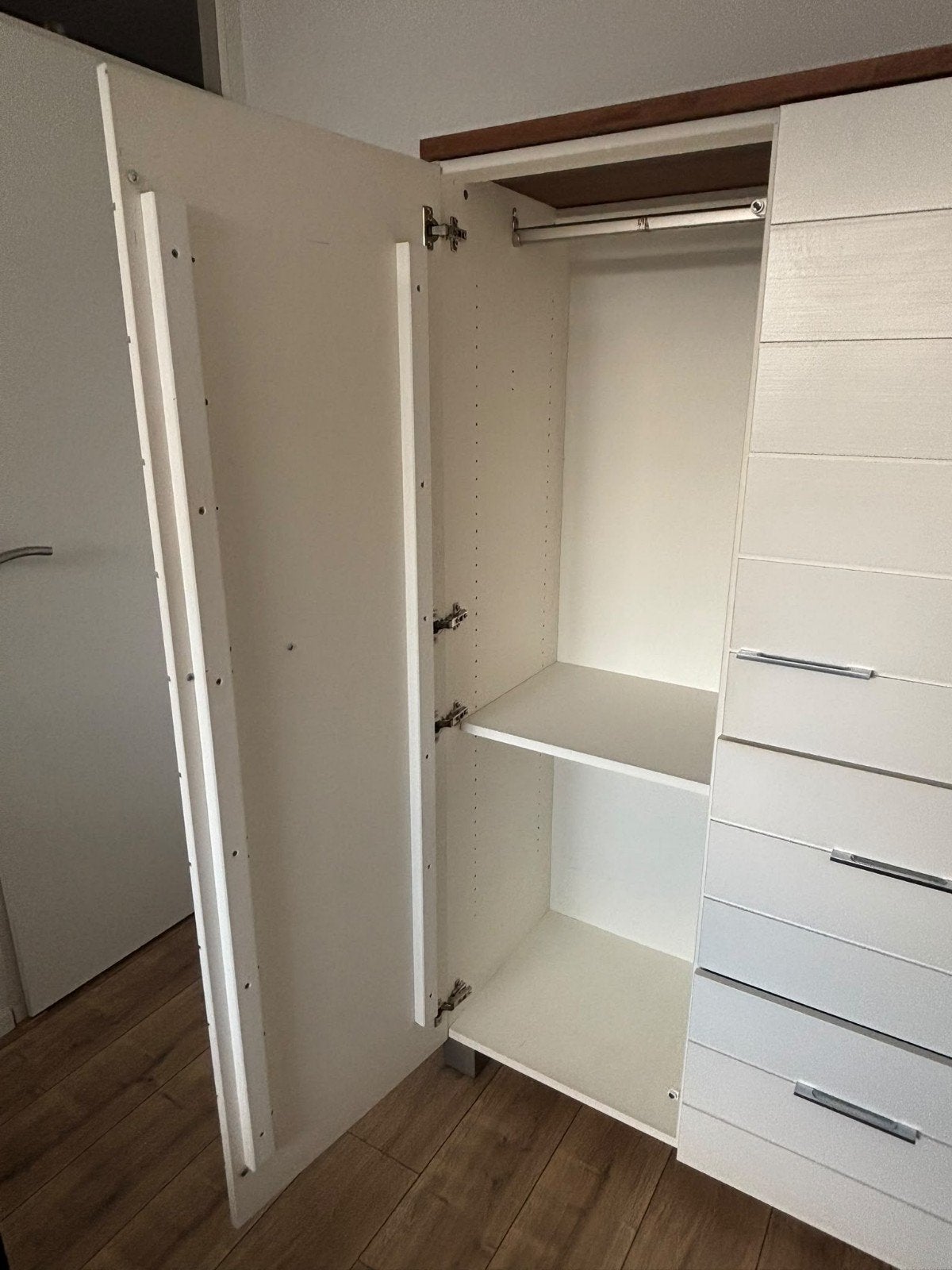 Foto 22 van Dressoir/Commode en Kledingkast - Wit