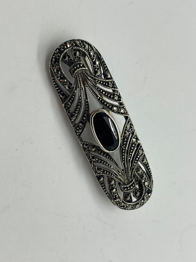 D719 Prachtige zilveren broche onyx markasiet, Sieraden, Tassen en Uiterlijk, Antieke sieraden, Ophalen of Verzenden, Zilver, Broche