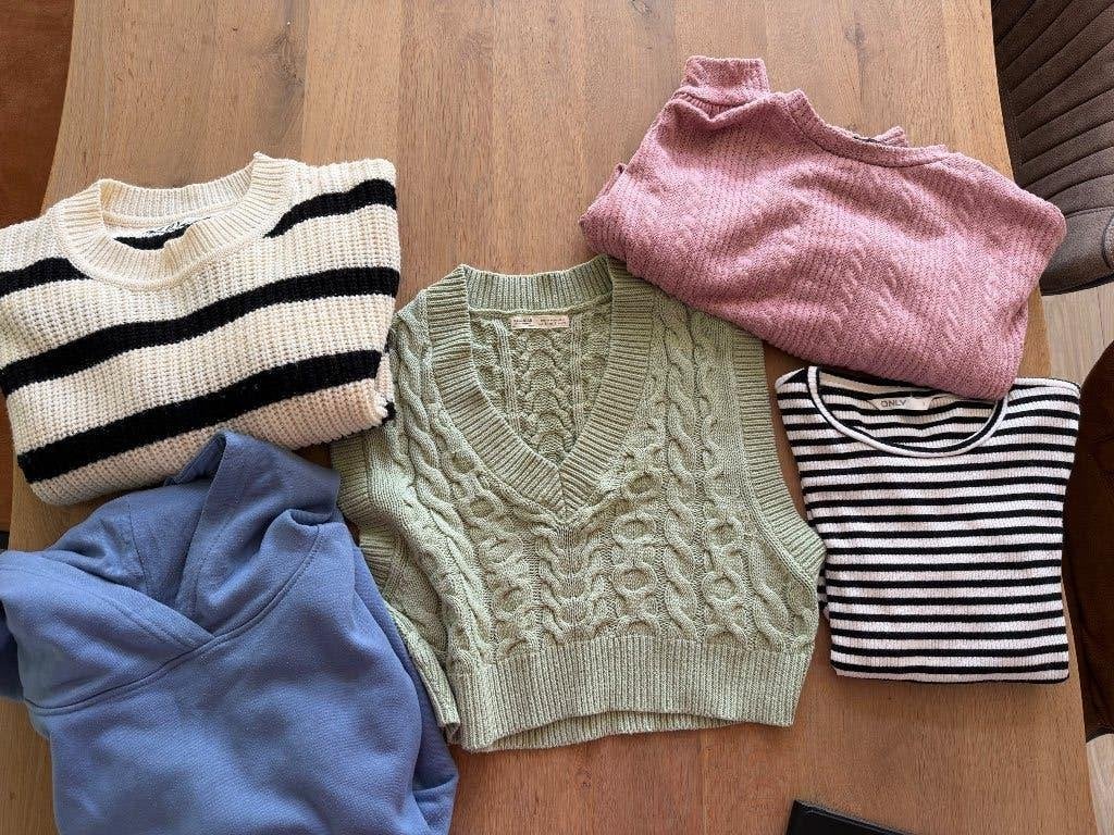 Meisjes kleding maat S, Kleding | Dames, Overige kleuren, Maat 36 (S), Gedragen, Bershka