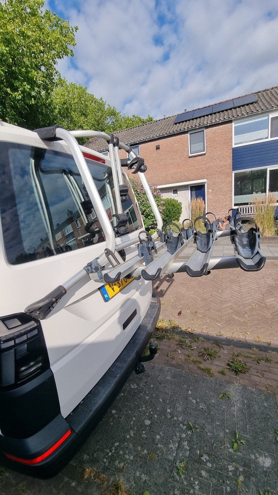 Volkswagen T6 T6.1 originele achterklep fietsendrager vier, Auto diversen, Fietsendragers, 3 fietsen of meer, Gebruikt, Elektrische fiets