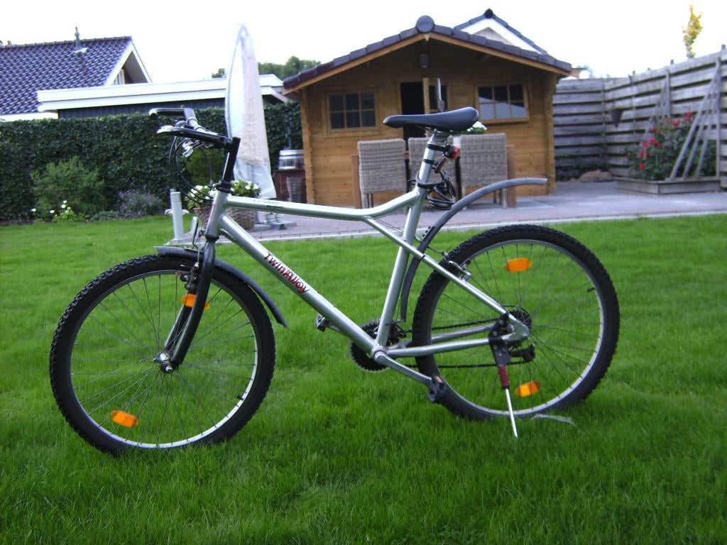 atb, Gebruikt, Heren, 49 tot 53 cm, Geen vering