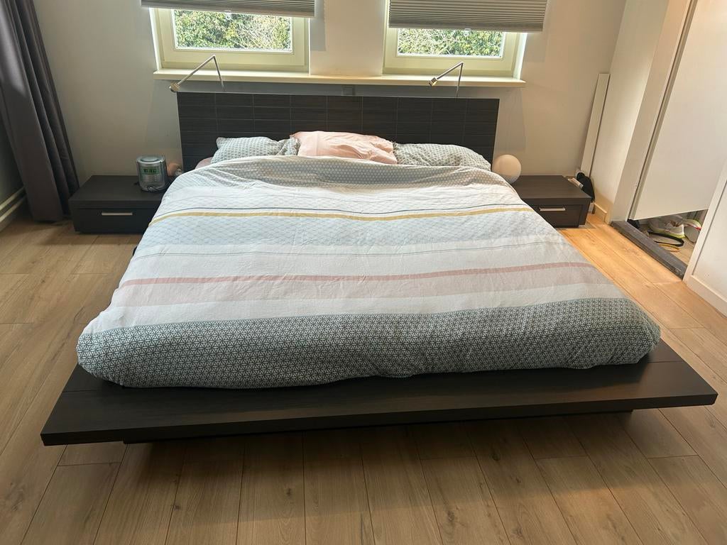 tweepersoonsbed met nachtkastjes en elektrische bodems, Ophalen, Bruin, Tweepersoons, 200 cm
