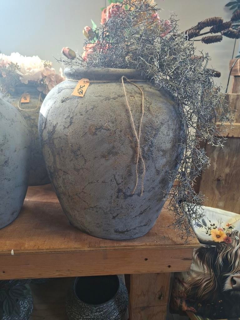 Grote  stenen bloempotten, Huis en Inrichting, Ophalen, Nieuw, Steen/keramiek, Landelijk