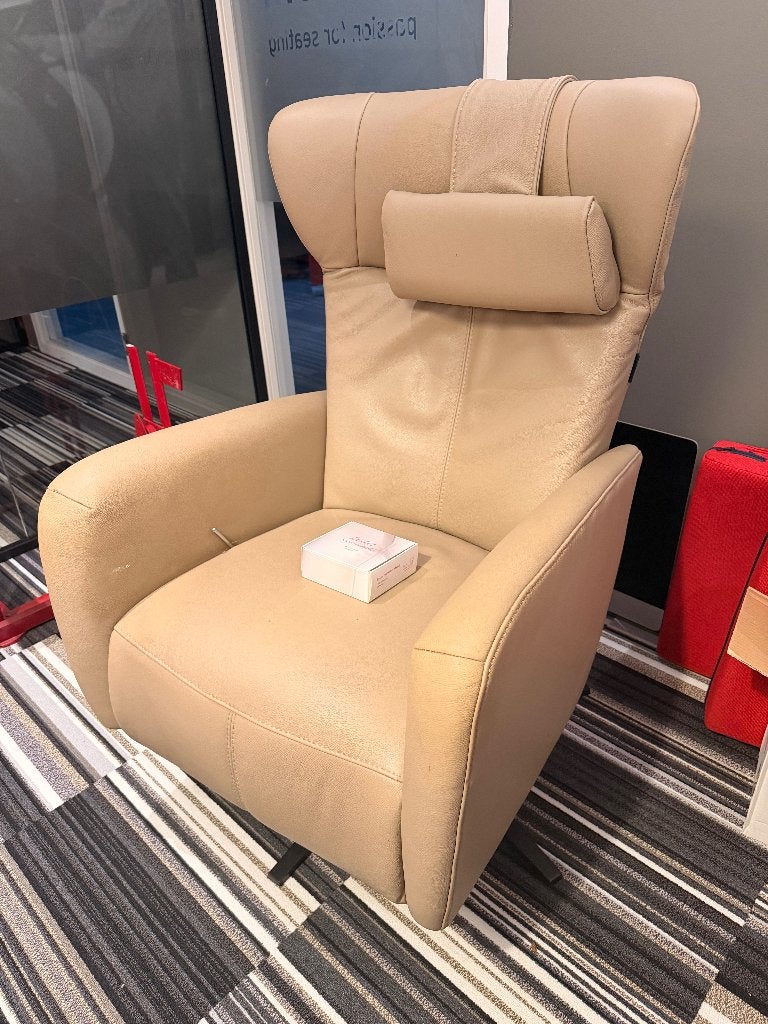 Prominent Relax fauteuil, Ophalen, Klassiek doch moderne oorfauteuil, Zo goed als nieuw, 50 tot 75 cm