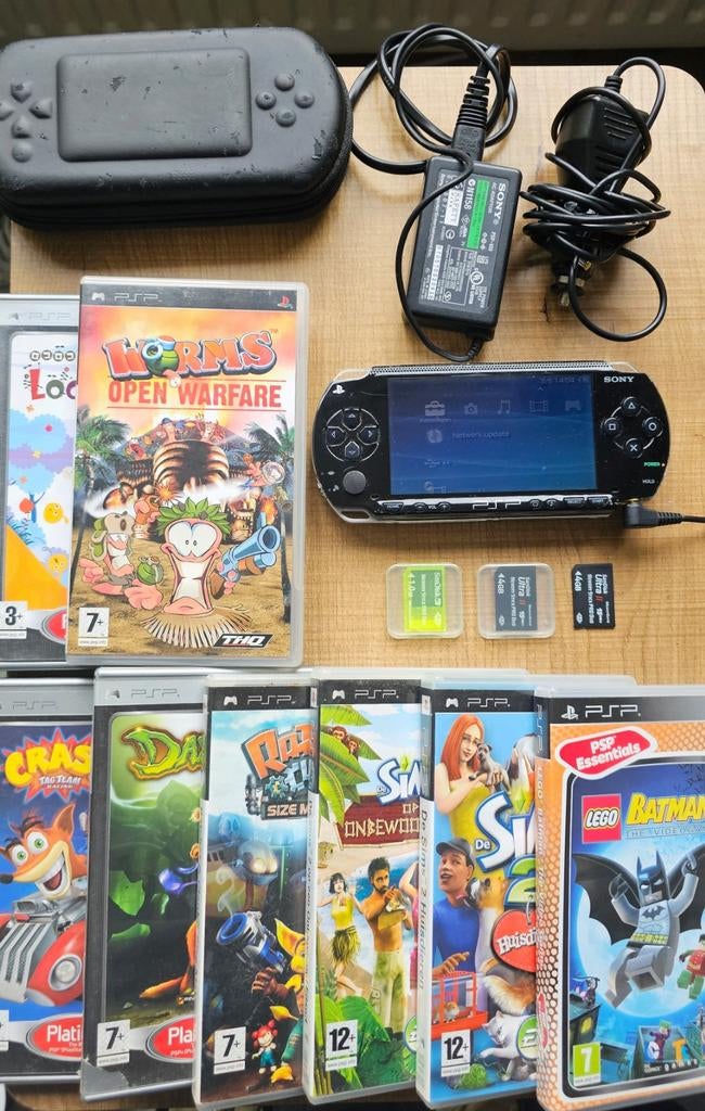 Sony PSP + laders, 3 memorycards met 21 games, Ophalen of Verzenden