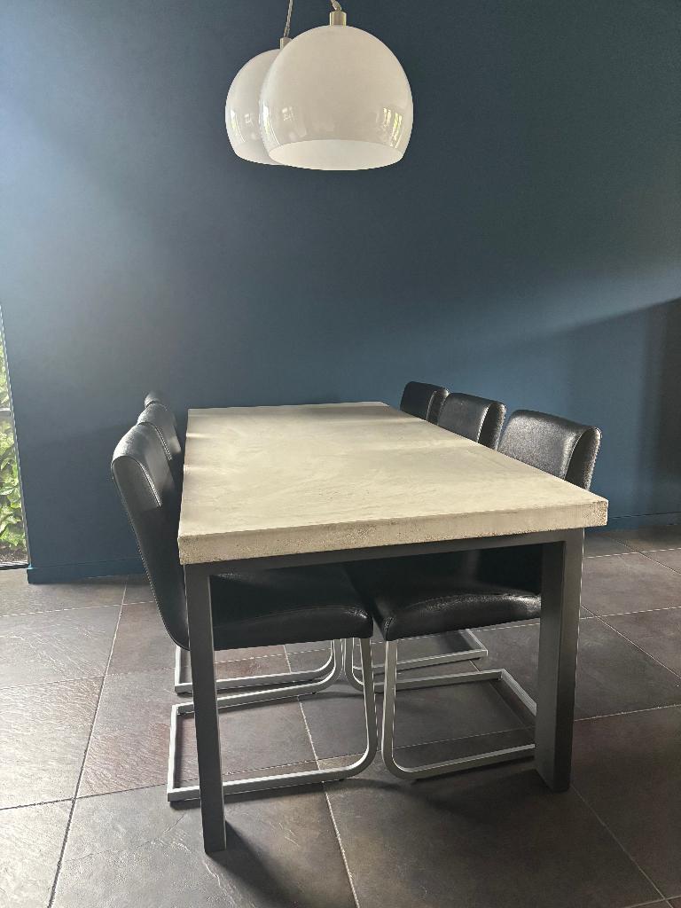 Moderne eethoek met betonlook tafel en 6 stoelen, Huis en Inrichting, Ophalen, Gebruikt, Modern, industrieel, Overige materialen