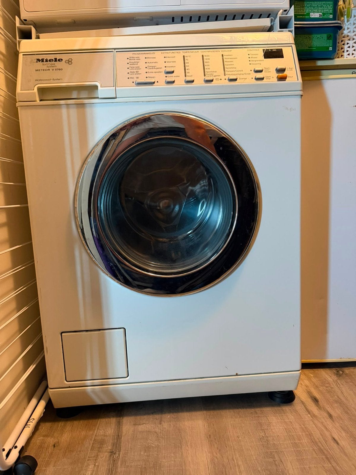 Miele Meteor V 5760 SoftCare System Wasmachine, Ophalen, Zo goed als nieuw, Voorlader, Kort programma