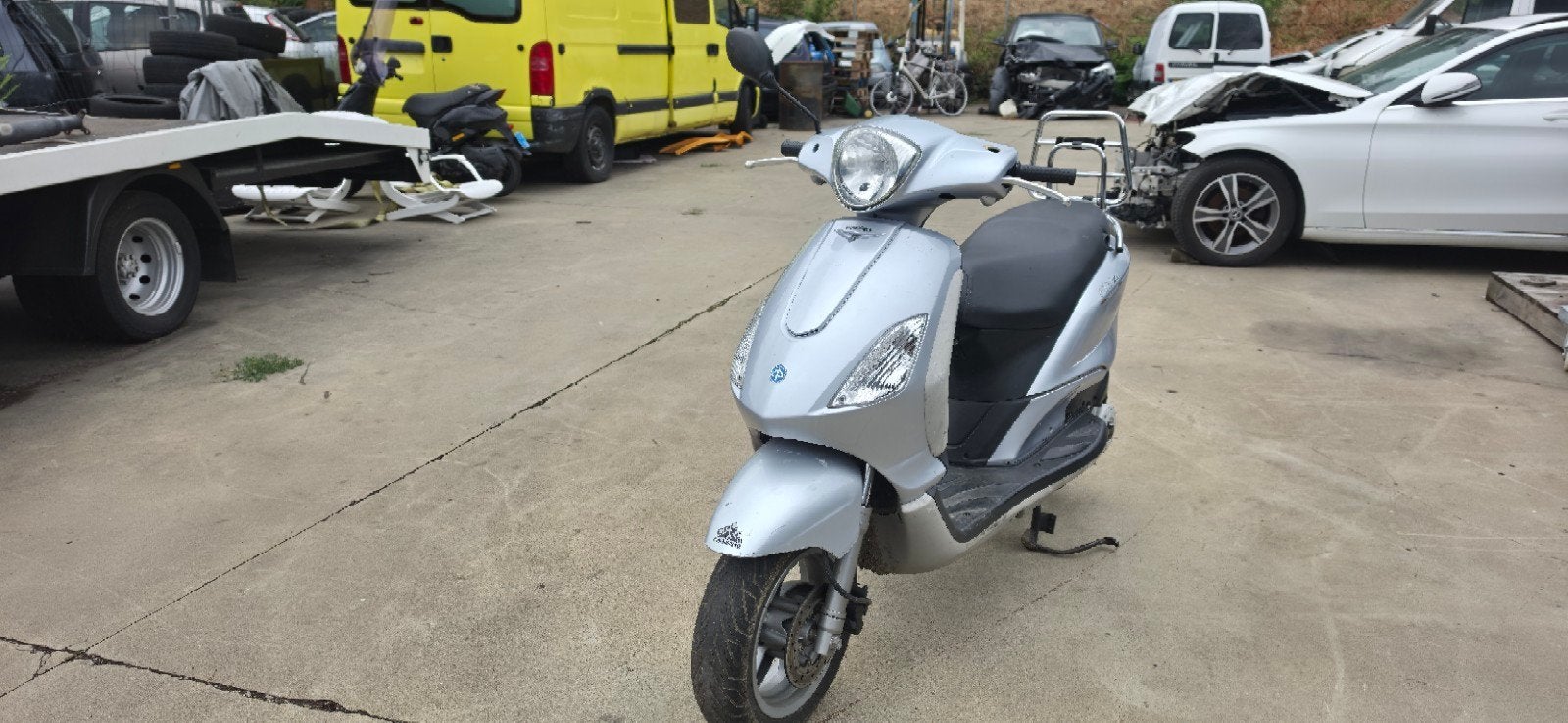 Piaggio Fly 50cc 4T - Zuinig en Betrouwbaar, Fietsen en Brommers, Scooters | Piaggio, Ophalen, Gebruikt, Maximaal 45 km/u, Fly