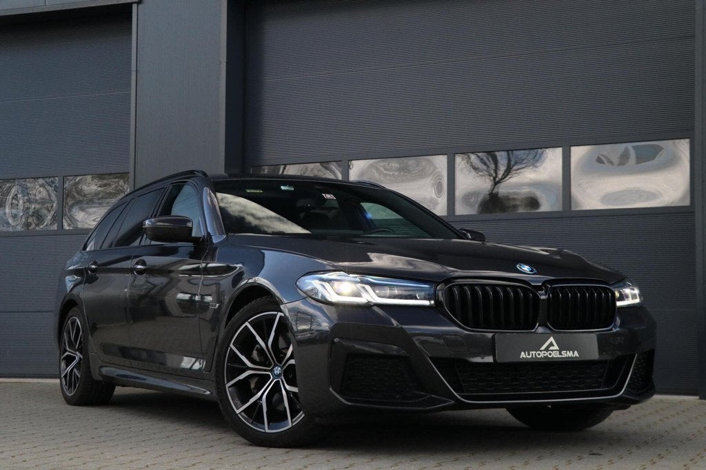BMW 5-serie Touring 530e |M-SPORT| ShadowLine Panodak LaserL, Auto's, BMW, 1998 cc, Achterwielaandrijving, Gebruikt, 4 cilinders