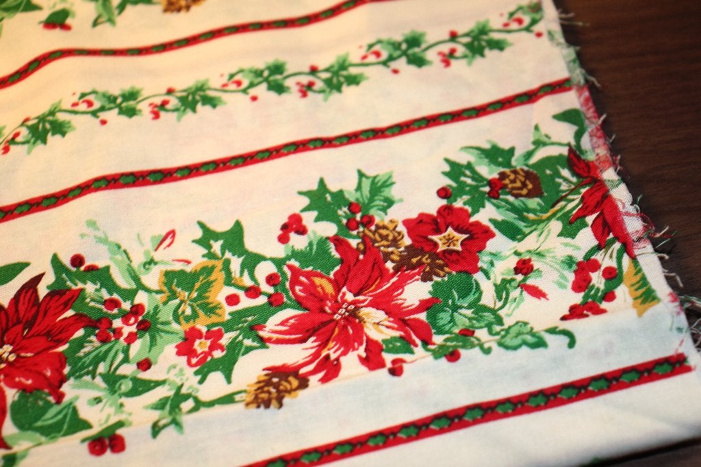 Coupon 100% katoen stof - wit kerst bloemen gestreept #4109, Hobby en Vrije tijd, 120 cm of meer, Wit, Nieuw, Ophalen of Verzenden