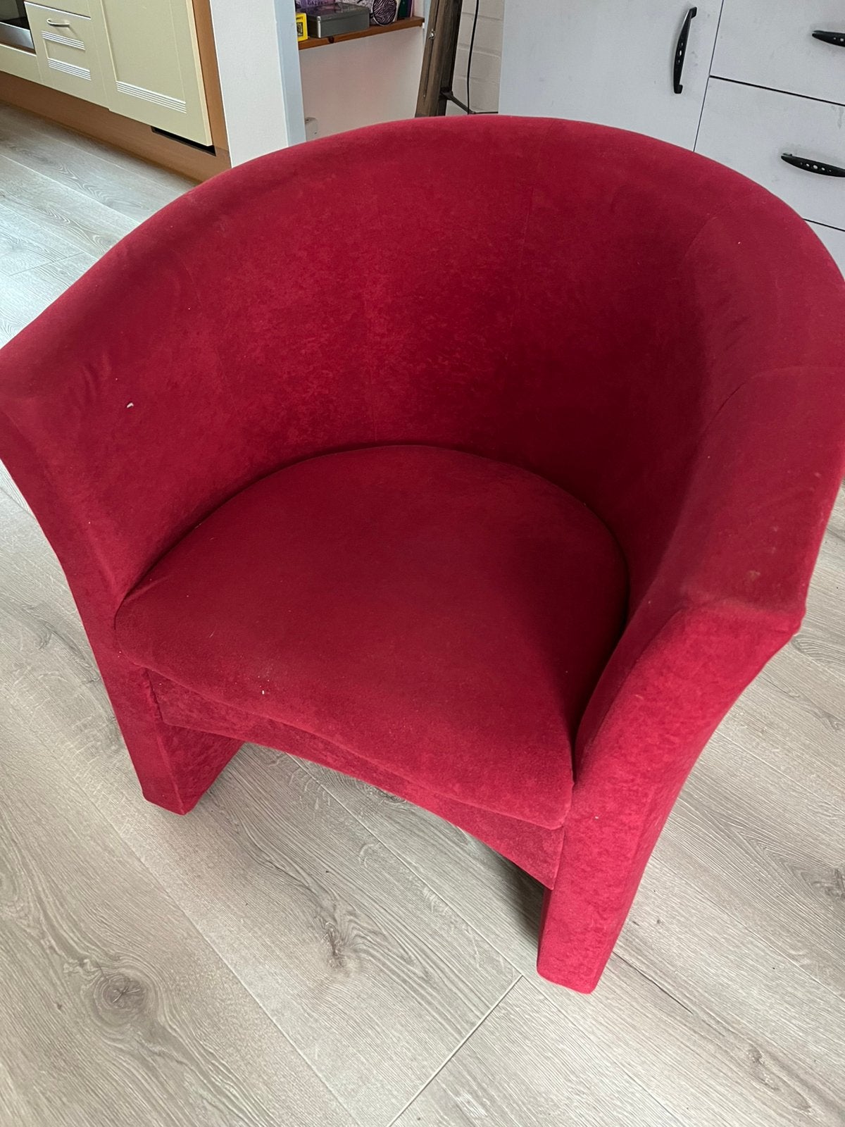 2 mooie rode kuipstoelen., Huis en Inrichting, Fauteuils, Ophalen, Gebruikt