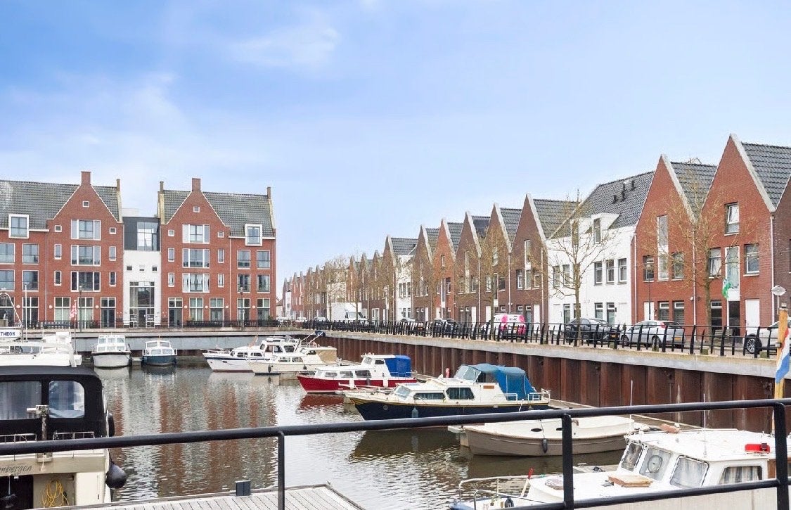 Te huur 110m apartment met garge oudgastel.