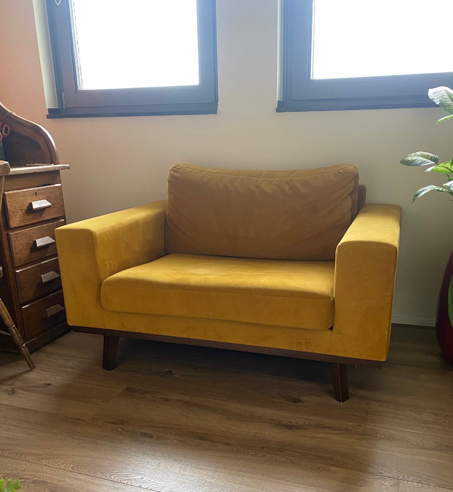 Loveseat okergeel, Huis en Inrichting, Ophalen, Gebruikt, 75 tot 100 cm, 100 tot 125 cm