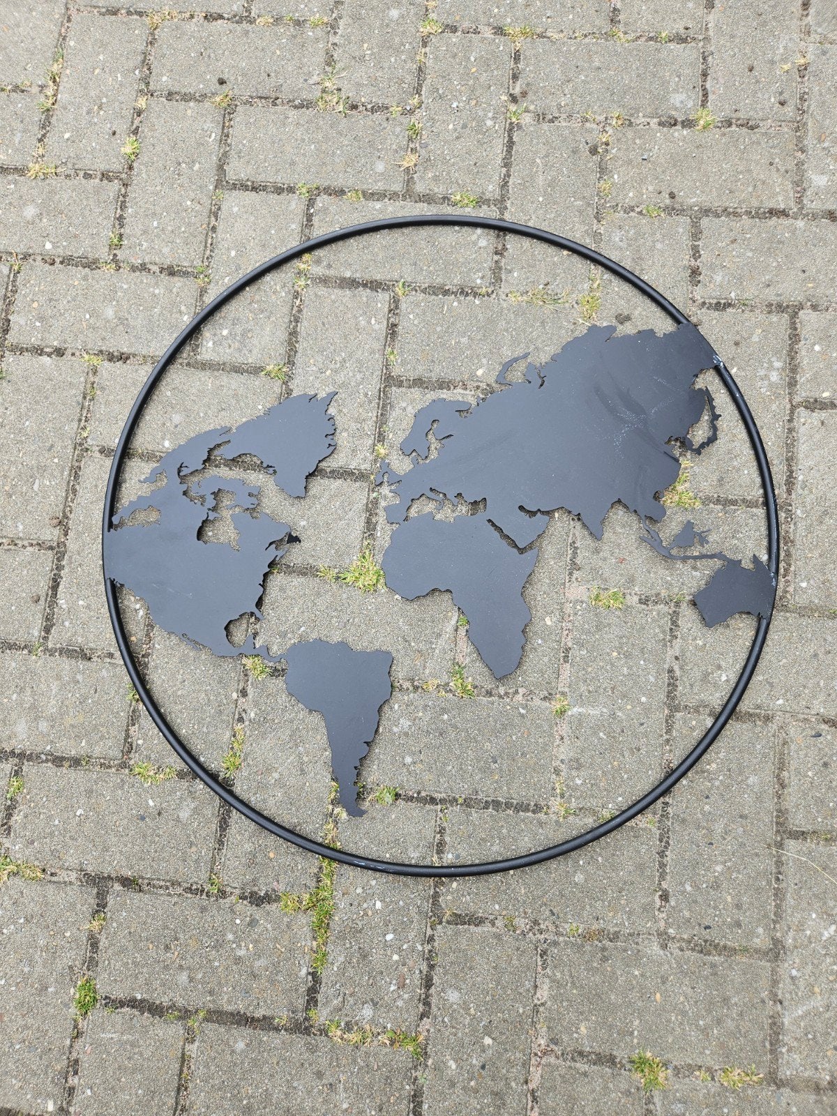 Metalen Wereldkaart Wanddecoratie - Zwart, Metaal, Wandsculptuur, Gebruikt, Zwart