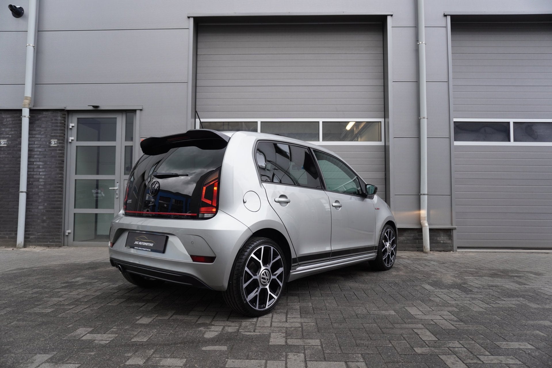 Volkswagen Up! 1.0 TSI GTI, Auto's, Volkswagen, Stof, Gebruikt, 4 stoelen, Automatische klimaatregeling