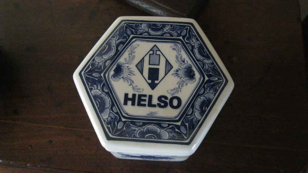 blauwe sieradenpotje, Ophalen