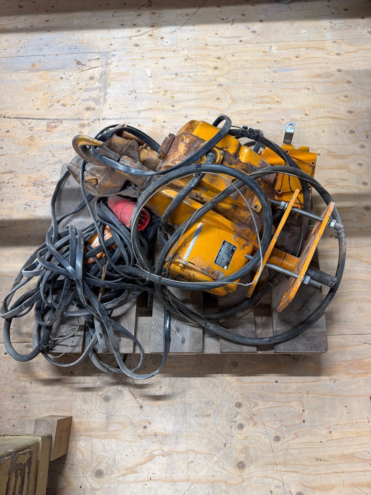 1 Ton Elektrische ketting takel, Ophalen, Gebruikt, Elektrisch