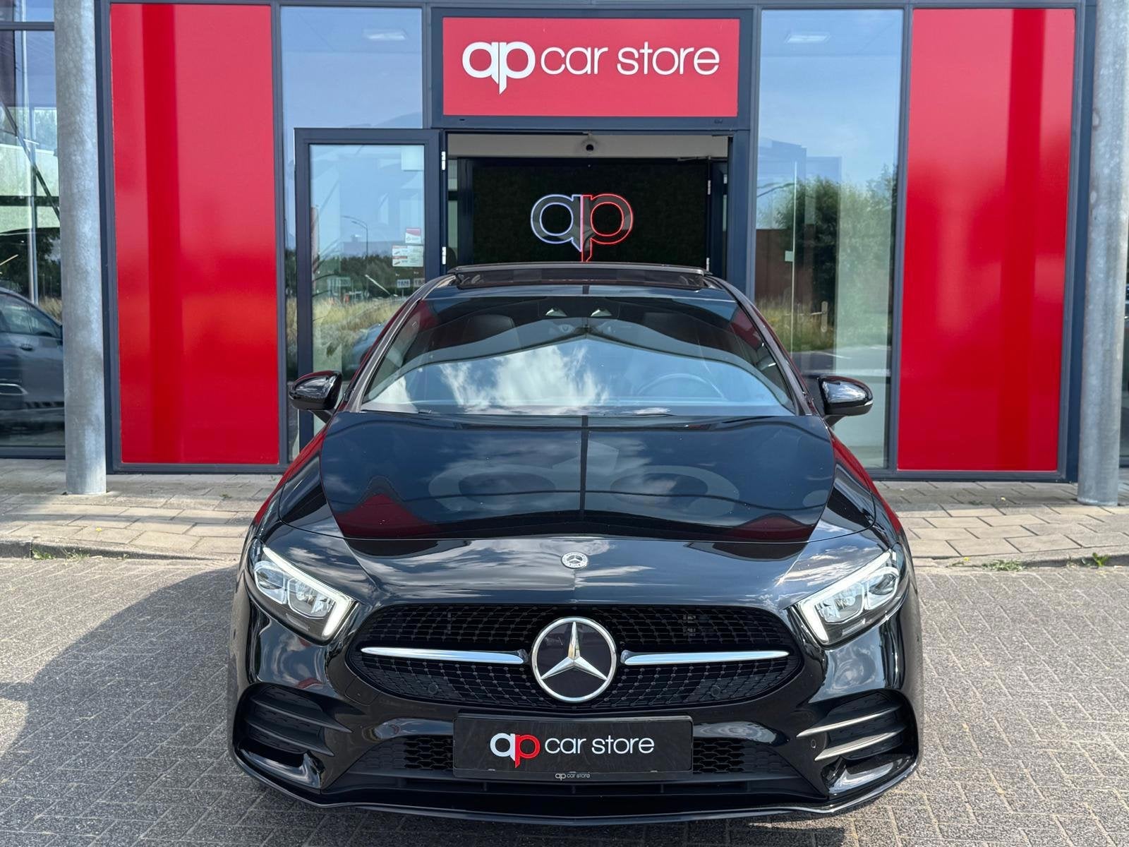 Mercedes-Benz A-klasse 250 e AMG | Panorama | Ambient Lighti, Auto's, Dealer onderhouden, Gebruikt, 4 cilinders, 15 kWh