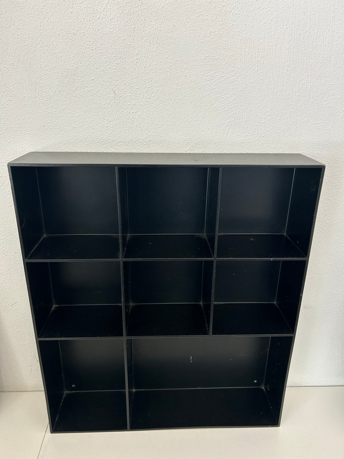 Zwart kunststof opbergkastje met 9 vakken, Met plank(en), Kunststof, Gebruikt, Minder dan 25 cm
