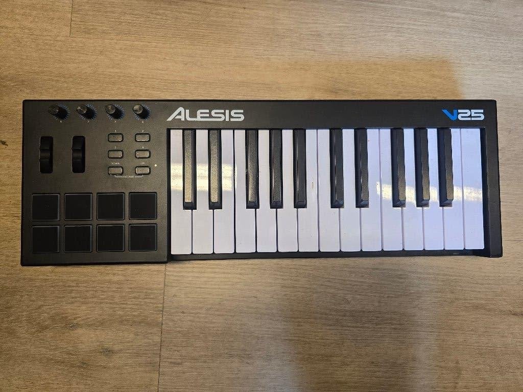 Alesis V25 USB MIDI keyboard controller, Ophalen of Verzenden, Gebruikt